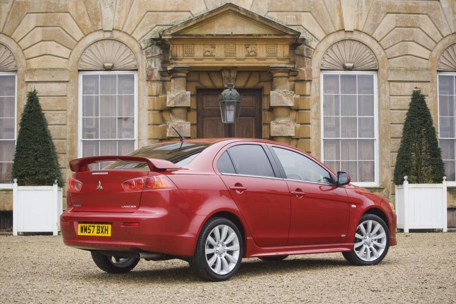  Mitsubishi Lancer 2007 года  (фото 31 из 104)